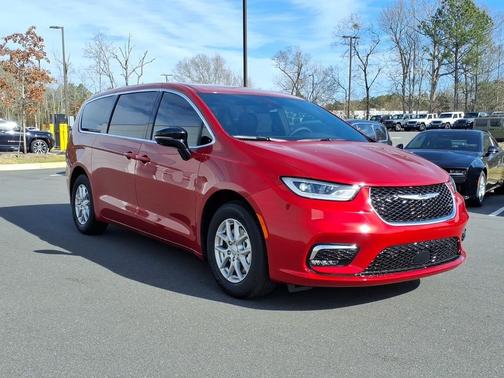 2026 Chrysler Pacifica L