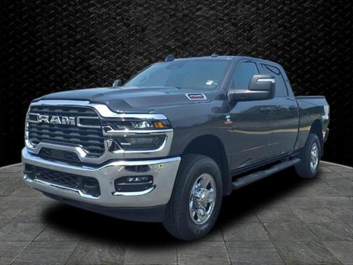 2025 RAM 2500 Tradesman Crew Cab 4x4 6'4' Box