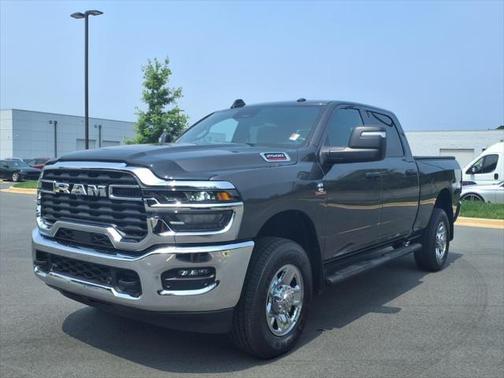 2025 RAM 2500 Tradesman Crew Cab 4x4 6'4' Box