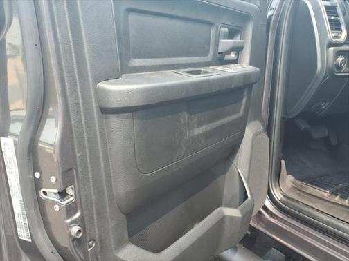 2025 RAM 2500 Tradesman Crew Cab 4x4 6'4' Box
