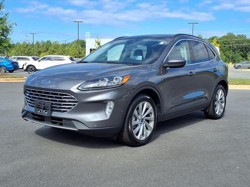 2022 Ford Escape Titanium