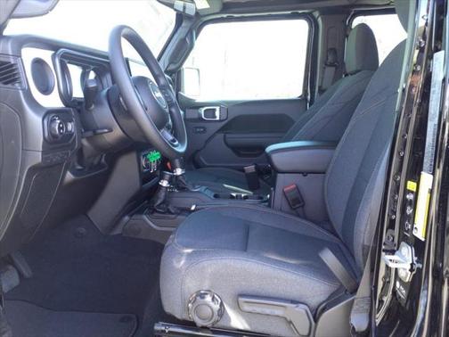 2025 Jeep Gladiator Nighthawk
