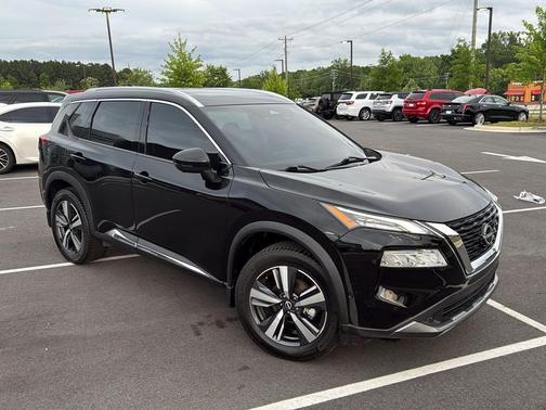 Super Black 2022 Nissan Rogue SL