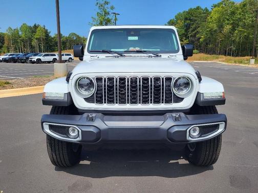 2024 Jeep Wrangler 4-Door Sahara 4x4