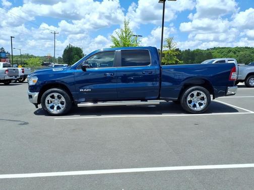 Patriot Blue Pearlcoat 2022 RAM 1500 Big Horn/Lone Star