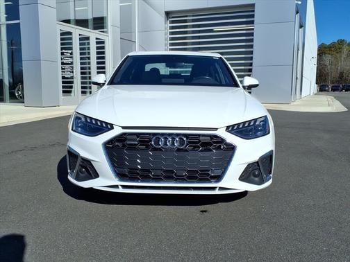 2024 Audi A4 45 S line Premium Plus