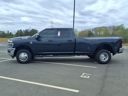 Forged Blue Metallic 2026 RAM 3500 Tradesman Crew Cab 4x4 8' Box