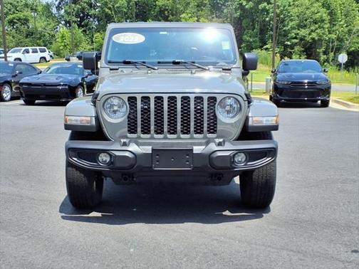 2022 Jeep Gladiator Sport S