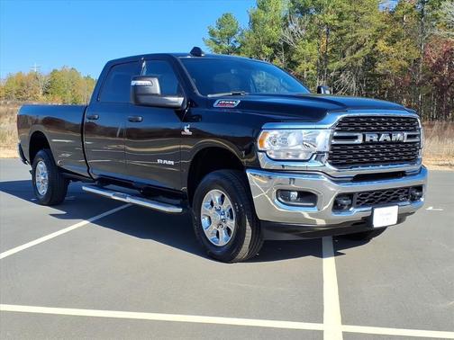 2024 RAM 2500 Big Horn Crew Cab 4x4 8' Box