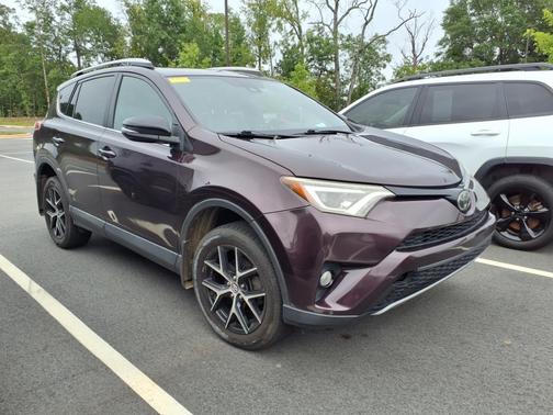 2017 Toyota RAV4 SE