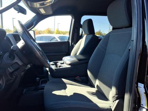 2023 RAM 2500 Tradesman Crew Cab 4x4 6'4' Box