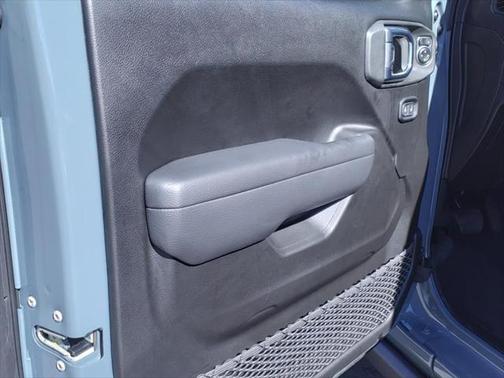 2025 Jeep Gladiator Nighthawk