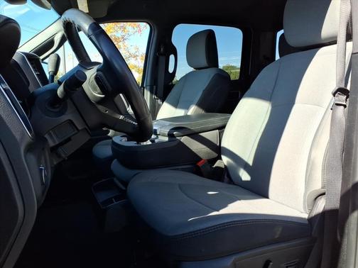 2024 RAM 3500 Big Horn Crew Cab 4x4 8' Box