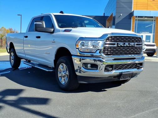 2024 RAM 3500 Big Horn Crew Cab 4x4 8' Box
