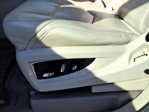 2016 Cadillac Escalade Premium