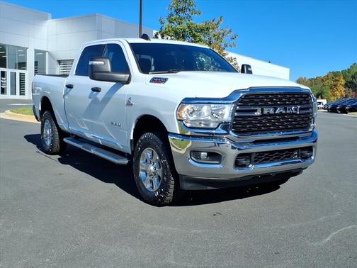 2024 RAM 2500 Big Horn Crew Cab 4x4 6'4' Box