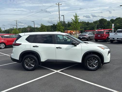 Glacier White 2025 Nissan Rogue S
