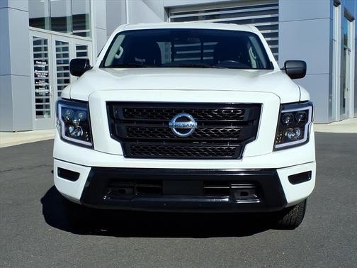 2022 Nissan Titan S