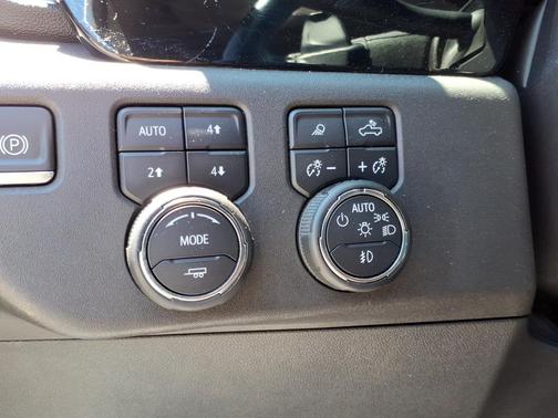 Summit White 2023 Chevrolet Silverado 1500 LTZ