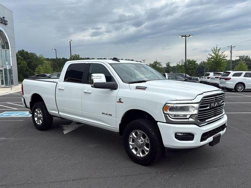 Bright White Clearcoat 2024 RAM 2500 Laramie Crew Cab 4x4 6'4' Box
