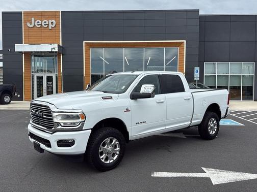 Bright White Clearcoat 2024 RAM 2500 Laramie Crew Cab 4x4 6'4' Box