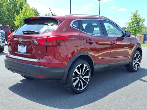 Scarlet Ember Tintcoat 2019 Nissan Rogue Sport SL