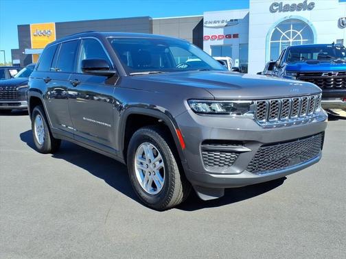 2022 Jeep Grand Cherokee Laredo