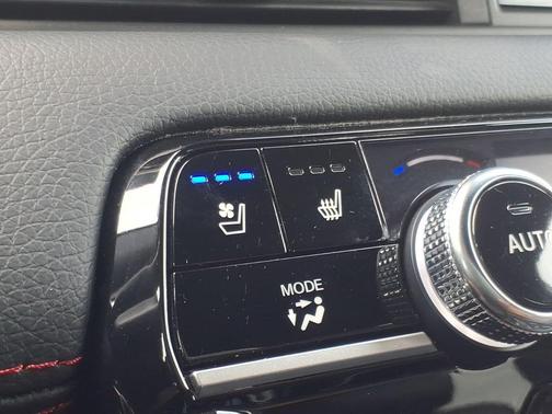 Platinum White Pearl 2025 Honda Pilot Black Edition