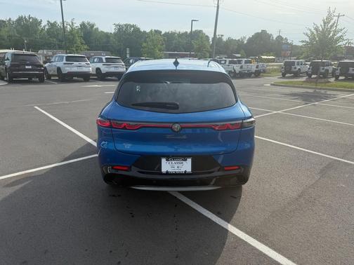 Misano Blue Metallic 2024 Alfa Romeo Tonale Ti EAWD