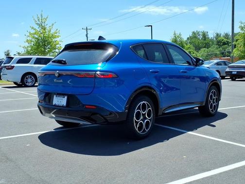 Misano Blue Metallic 2024 Alfa Romeo Tonale Ti EAWD