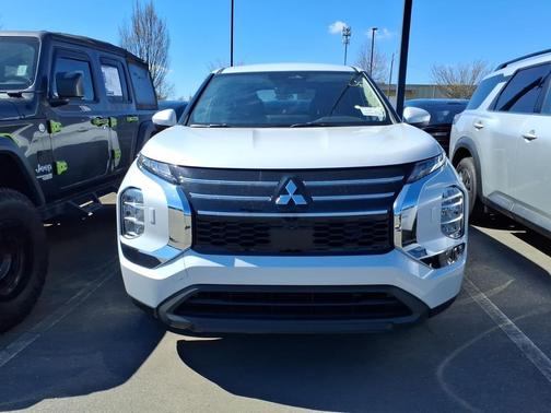 2025 Mitsubishi Outlander ES 2.5 S-AWC