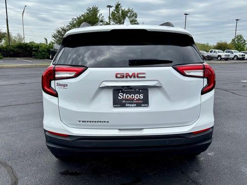Summit White 2023 GMC Terrain SLE