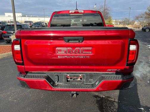2024 GMC Canyon AT4
