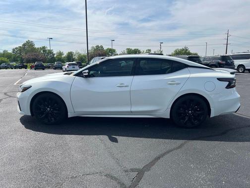 Pearl White 2021 Nissan Maxima 3.5 SR