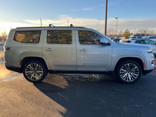2022 Jeep Grand Wagoneer Series III 4x4