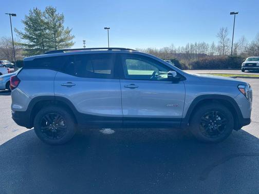 2024 GMC Terrain AWD AT4