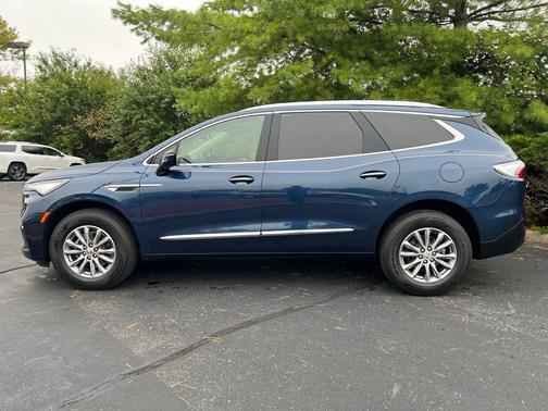 2023 Buick Enclave Essence FWD