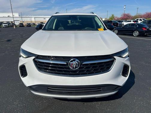 White Frost Tricoat 2023 Buick Envision Essence AWD