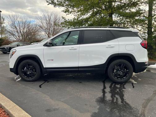 2022 GMC Terrain AWD AT4