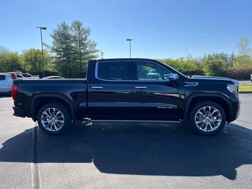 Onyx Black 2023 GMC Sierra 1500 Denali