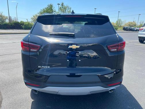 Black 2024 Chevrolet Blazer 3LT