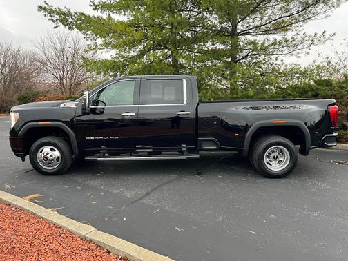 2022 GMC Sierra 3500 Denali