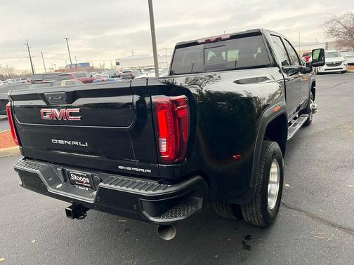 2022 GMC Sierra 3500 Denali