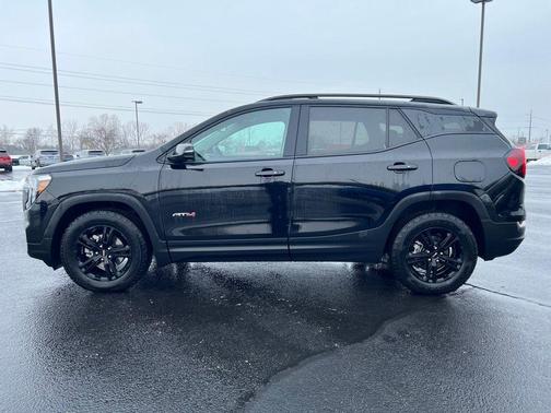 2024 GMC Terrain AWD AT4