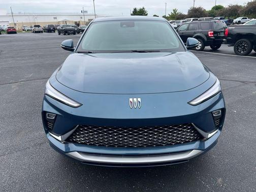 Ocean Blue Metallic 2025 Buick Envista Avenir FWD