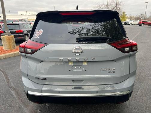 2024 Nissan Rogue Platinum