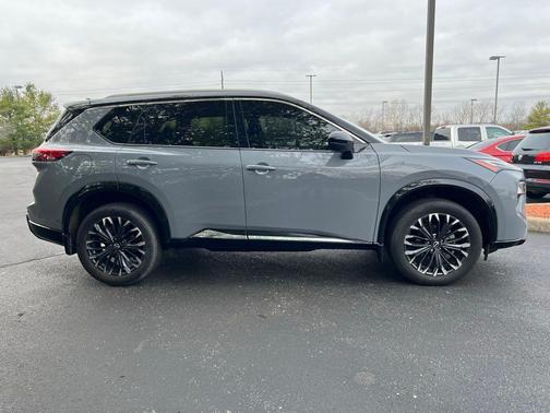 2024 Nissan Rogue Platinum