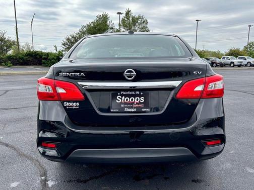Super Black 2016 Nissan Sentra SV