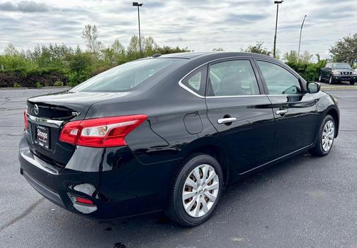 Super Black 2016 Nissan Sentra SV