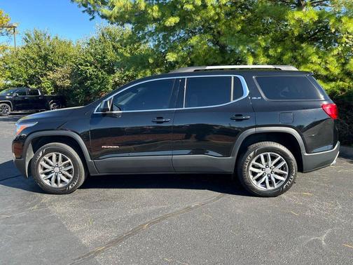 2019 GMC Acadia SLE-2